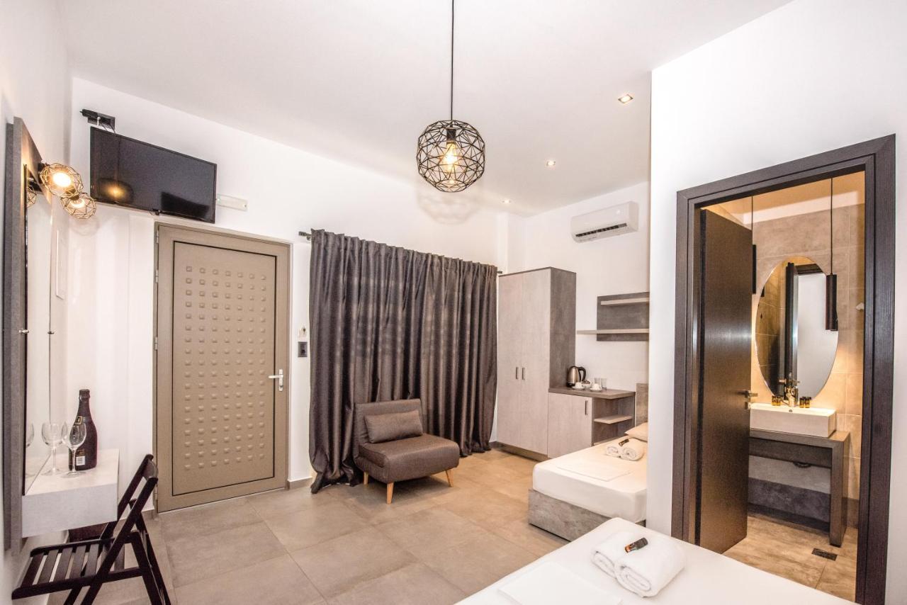 Xasteria Hotel เอลาโฟนีซี ภายนอก รูปภาพ